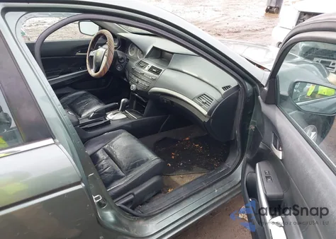 2008 Honda Accord 2.4 Ex-L z USA, uszkodzony, nr VIN 1HGCP268X8A084059